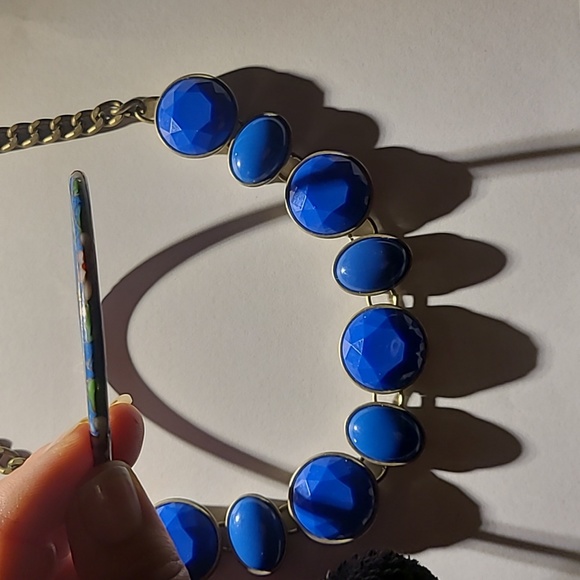 2pcs blue beaded stone vintagey statement necklace with matching blue bangle - Picture 6 of 9